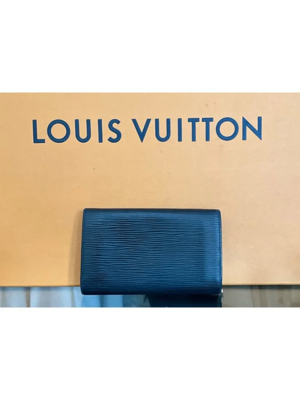 Louis Vuitton Black Epi Leather Wallet Fabulous & Fancy For The Elite